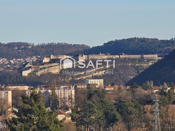 Appartement T4 de 2022, 3 ch, 2 sdb, terrasse, 3 stationnements