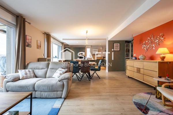 Appartement T4 de 2022, 3 ch, 2 sdb, terrasse, 3 stationnements