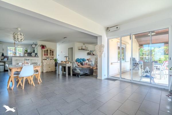 Maison à vendre |  Saint-Médard-en-Jalles |  7 pièces | 134 m²