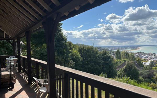 Maison à vendre    5 pièces •  Houlgate