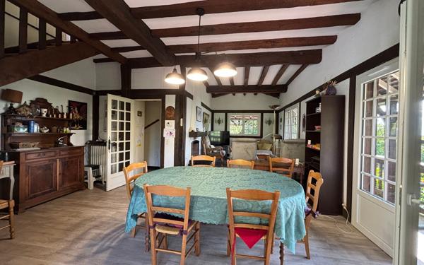 Maison à vendre    5 pièces •  Houlgate