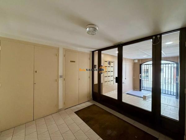Vente                                                      Studio
                        
                     1 pièces                      26 m2                     à La Ferté-sous-Jouarre