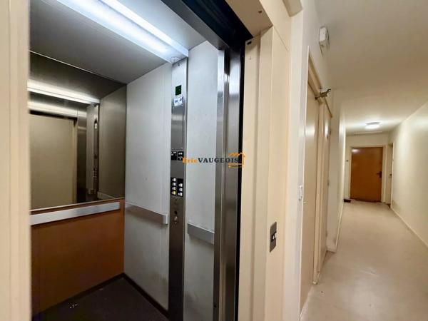 Vente                                                      Studio
                        
                     1 pièces                      26 m2                     à La Ferté-sous-Jouarre