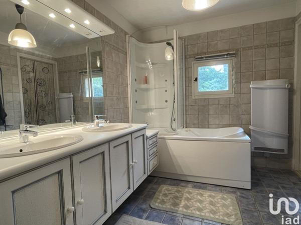 Maison 8 pièces de 250 m² à La Ciotat (13600)