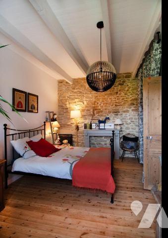 Maison à vendre à MOELAN SUR MER, chez votre notaire de PONT-AVEN.

Un océan de vert pour cet...