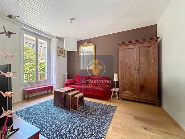 Vente                                                      Maison
                        
                     7 pièces                      150 m2                     à Montgeron