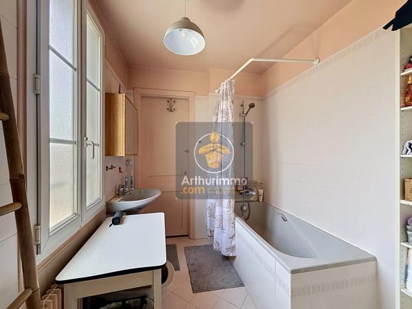 Vente                                                      Maison
                        
                     7 pièces                      150 m2                     à Montgeron