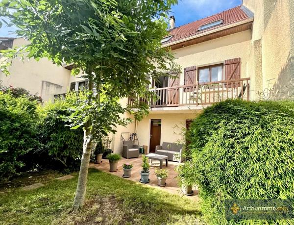 Vente                                                      Maison
                        
                     5 pièces                      100 m2                     à Livry-Gargan