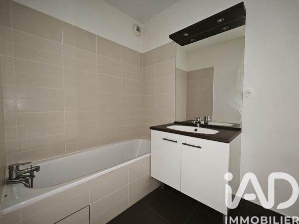 Appartement à vendre 3 pièces 58 m² Saint-Symphorien-d'Ozon