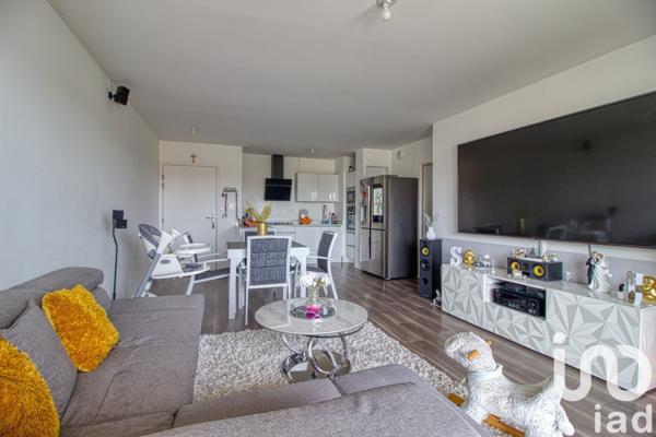 Appartement 4 pièces de 77 m² à Persan (95340)