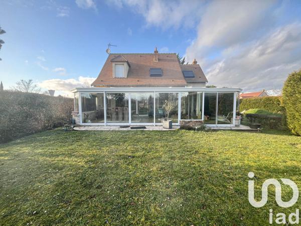 Maison 6 pièces de 190 m² à Follainville-Dennemont (78520)