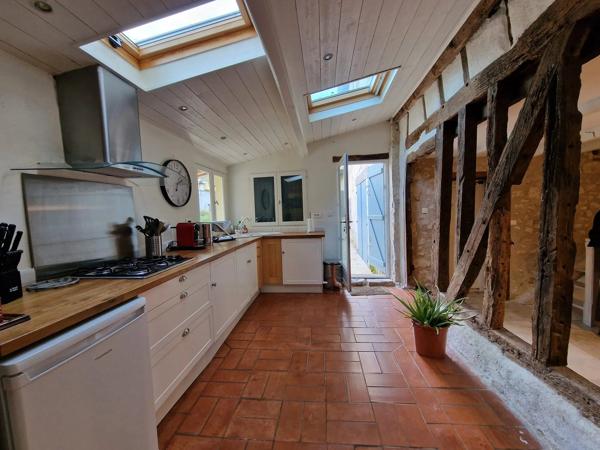Maison de ville de caractère avec jardin et potentiel d’aménagement