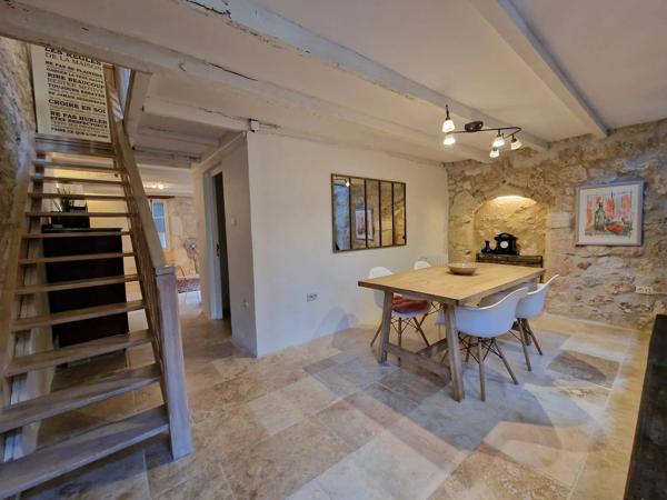 Maison de ville de caractère avec jardin et potentiel d’aménagement
