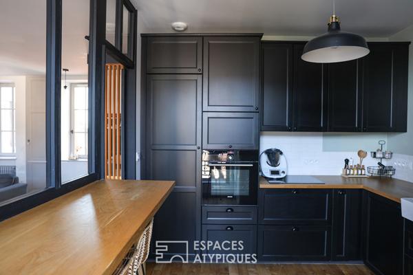 Appartement rénové avec verrière design en coeur de ville