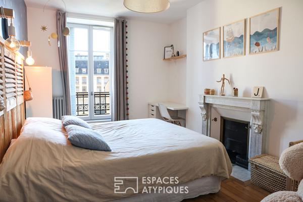 Appartement rénové avec verrière design en coeur de ville