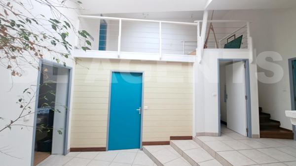 Propriété d'exception de 1850 m2 avec moulin aménagé en loft