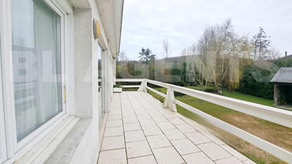 Propriété d'exception de 1850 m2 avec moulin aménagé en loft