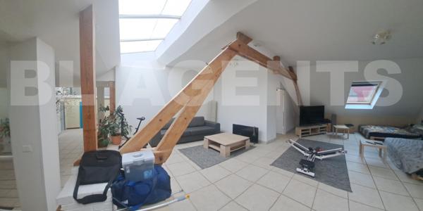 Propriété d'exception de 1850 m2 avec moulin aménagé en loft