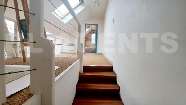Propriété d'exception de 1850 m2 avec moulin aménagé en loft