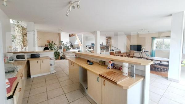 Propriété d'exception de 1850 m2 avec moulin aménagé en loft
