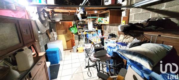 Maison 4 pièces de 81 m² à Montguyon (17270)