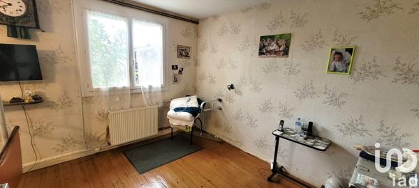 Maison 4 pièces de 81 m² à Montguyon (17270)