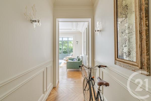 Appartement T7 à vendre  7 pièces - 211 m 2   PARIS  - 75014