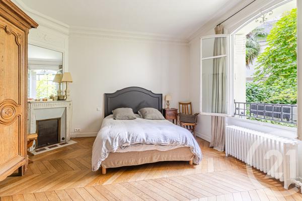 Appartement T7 à vendre  7 pièces - 211 m 2   PARIS  - 75014