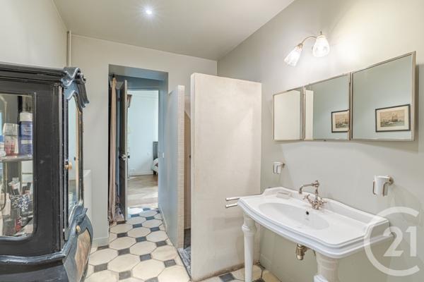 Appartement T7 à vendre  7 pièces - 211 m 2   PARIS  - 75014