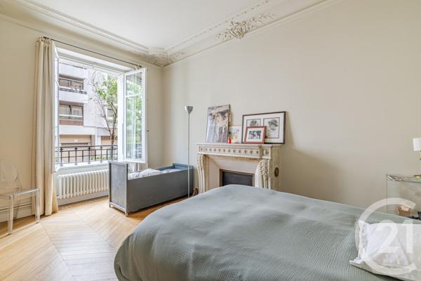 Appartement T7 à vendre  7 pièces - 211 m 2   PARIS  - 75014