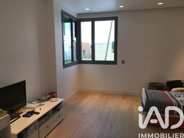 Maison à vendre 6 pièces 270 m² Chessy