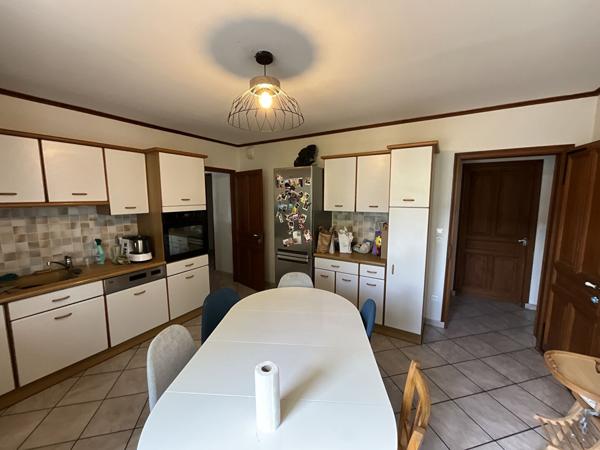 Grand appartement de 102m² avec terrasse, garage... à Arçon 25300, disponible au 01/10/2026