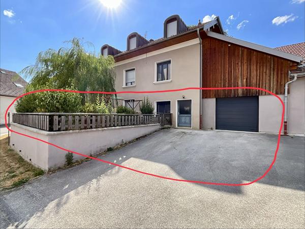 Grand appartement de 102m² avec terrasse, garage... à Arçon 25300, disponible au 01/10/2026