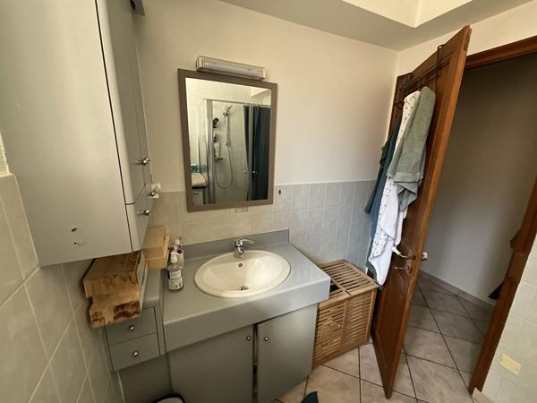 Grand appartement de 102m² avec terrasse, garage... à Arçon 25300, disponible au 01/10/2026