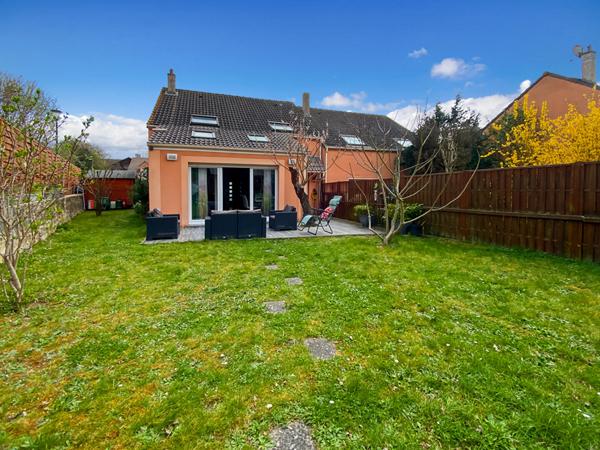 Maison VAUREAL 110 m2 avec garage et terrain.