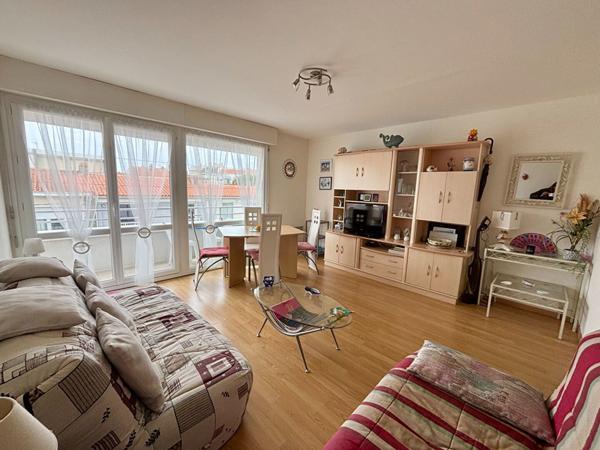Appartement Les Sables D Olonne Les Présidents 1 pièce 31.36 m² balcon cave proche commerces et mer