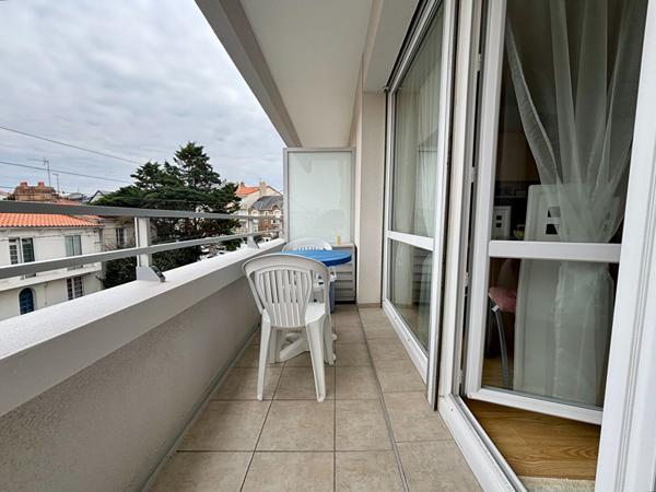 Appartement Les Sables D Olonne Les Présidents 1 pièce 31.36 m² balcon cave proche commerces et mer