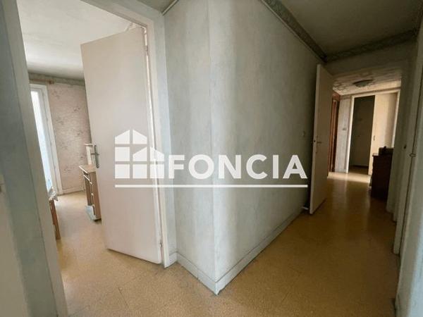 Location Appartement 4 pièces 100 m² - 52 RUE LEON REBOUL Toulon 83000