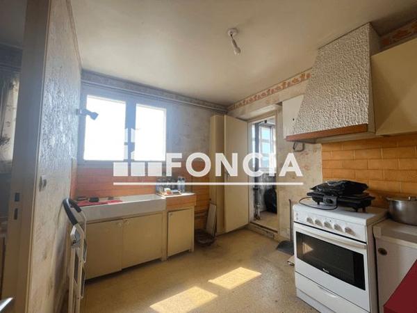 Location Appartement 4 pièces 100 m² - 52 RUE LEON REBOUL Toulon 83000