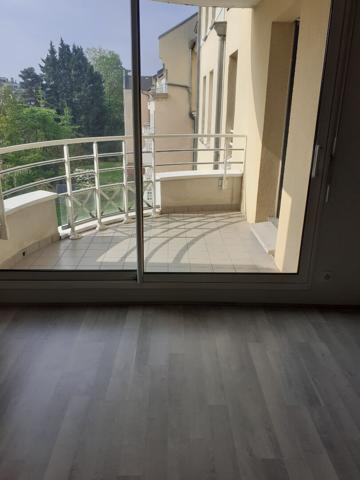 APPARTEMENT TROIS PIECES MARCQ EN BAROEUL (59700)
