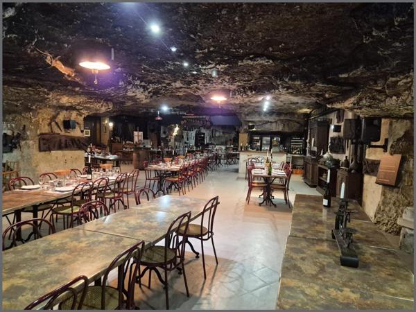 CESSION D’UNE AFFAIRE EMBLÉMATIQUE – VAL DE LOIRE FONDS DE COMMERCE ET MURS COMMERCIAUX