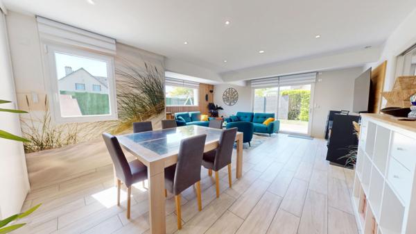Maison récente 6 pièces à vendre à Castine en Plaine