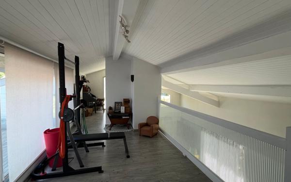 Maison à vendre    6 pièces •  Gujan-Mestras