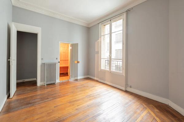 Appartement Paris 7 e - GROS CAILLOU / CHAMP DE MARS