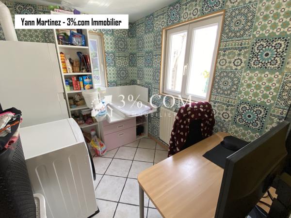 Maison
                                                                                                                                                                                                                                                                                                                        4 pièce(s)                                                                                                                                                                                                          3 chambre(s)                                                                                                                                                                                                          93  m²