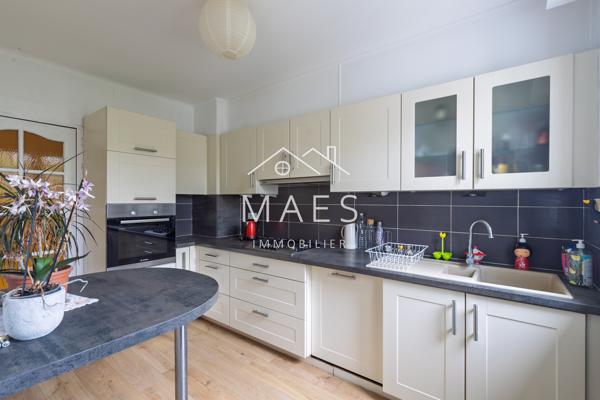 Maison bel étage 110m2 – 3 chambres – Garage et jardin