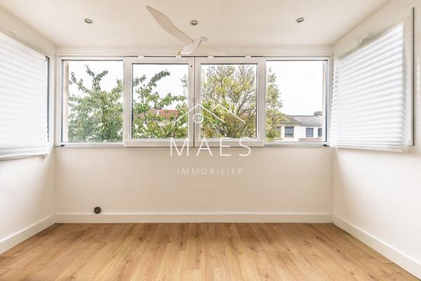 Maison bel étage 110m2 – 3 chambres – Garage et jardin