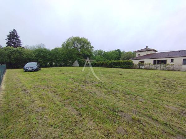 Terrain de 3581m² divisible