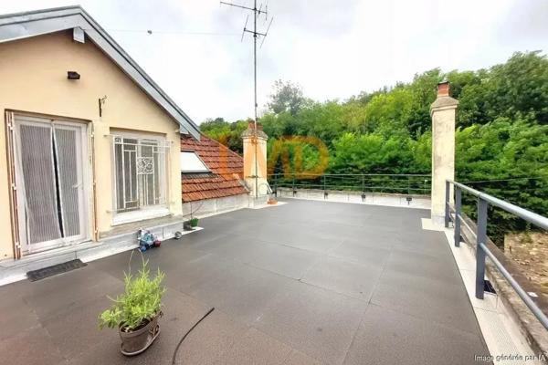 Avon, appartement avec grande terrasse, cave et parking