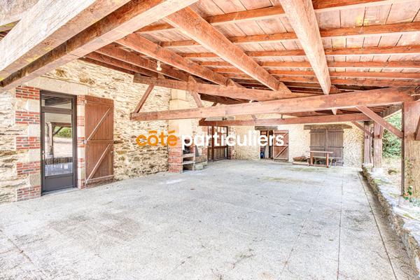 Vente Maison de maître275 m² - 9 Pièces - LA ROCHE SUR YON (85000)